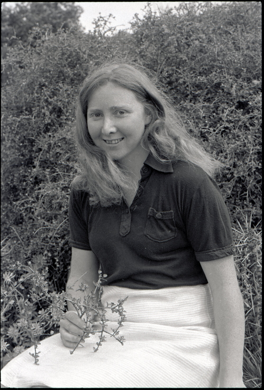 Wellington Zoo Programme and an Irish Visitor at a park or garden, c.1982
