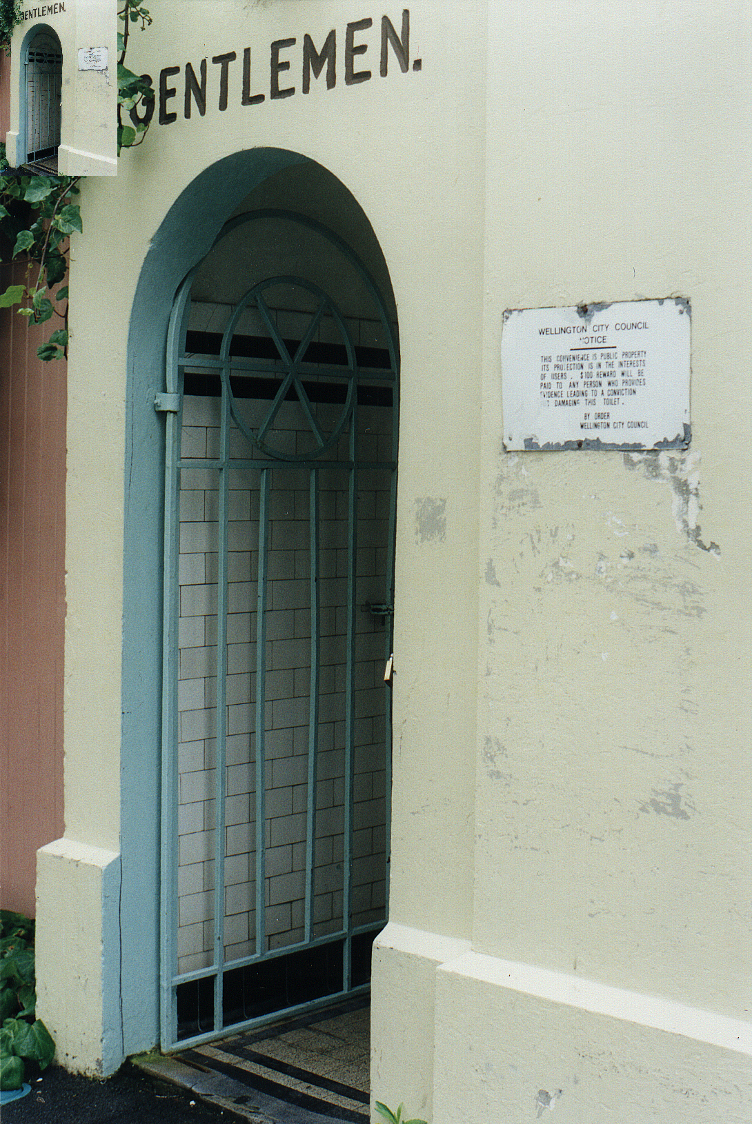 Male Toilet, Lambton Quay