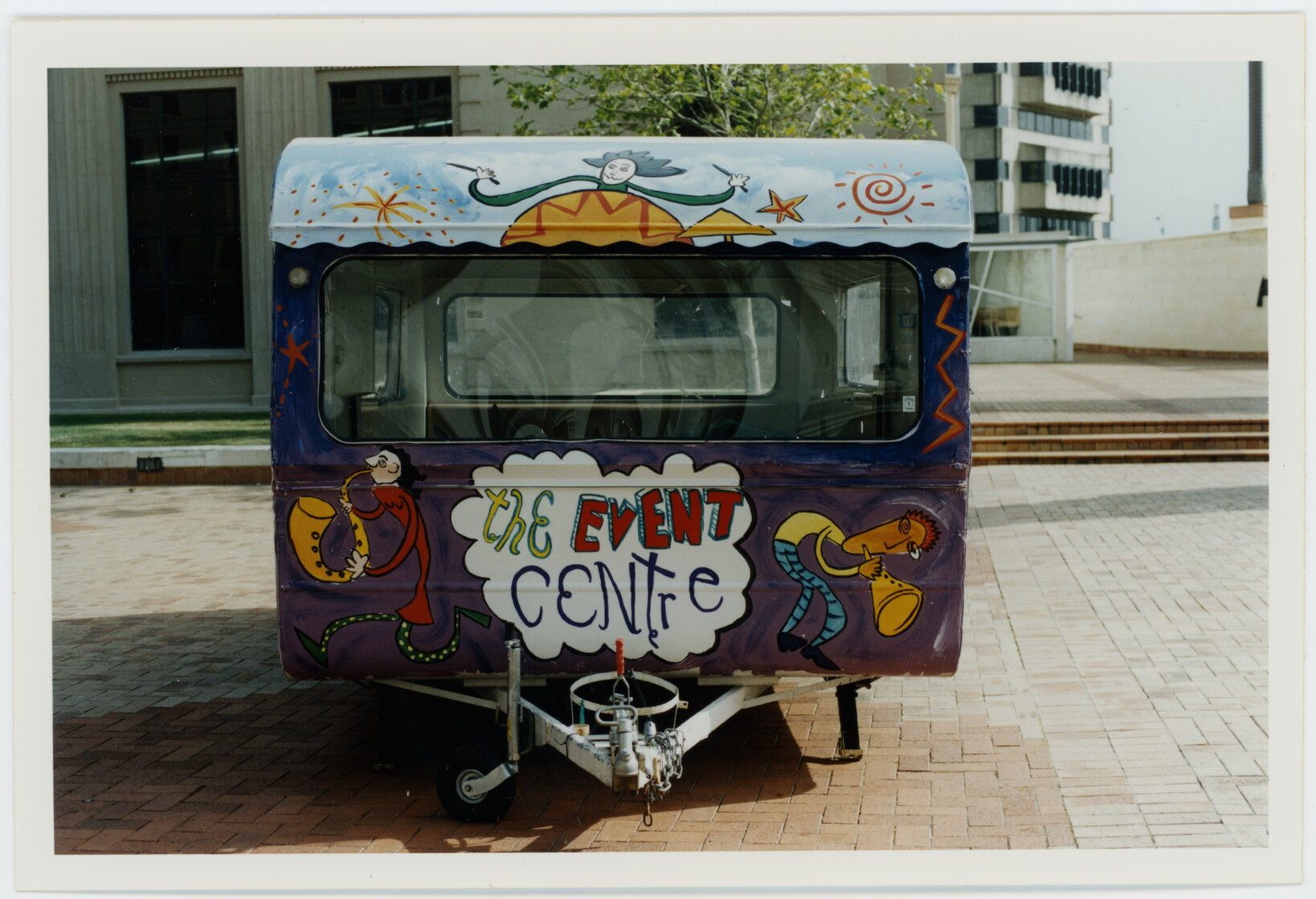 Summer City, Caravan in Civic Square