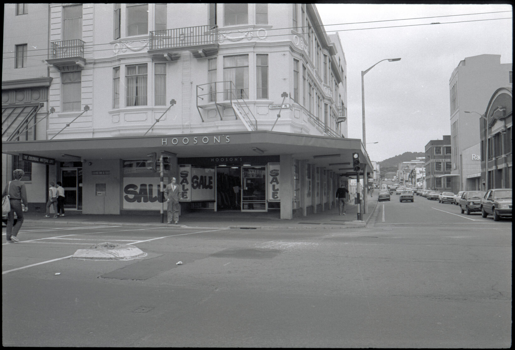Cambridge Terrace, Kent Terrace, Courtenay Place: building facades for eyebolt placement