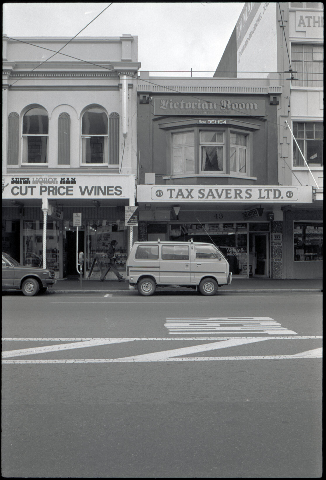 Cambridge Terrace, Kent Terrace, Courtenay Place: building facades for eyebolt placement