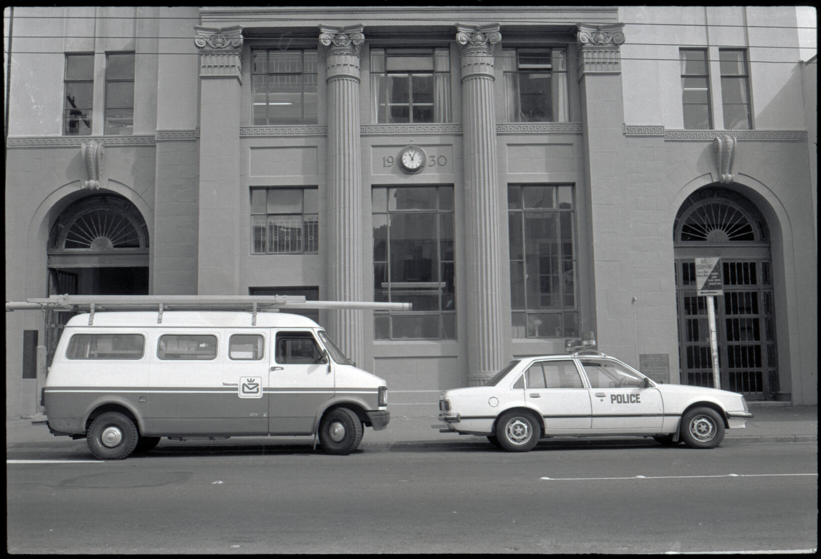 Cambridge Terrace, Kent Terrace, Courtenay Place: building facades for eyebolt placement