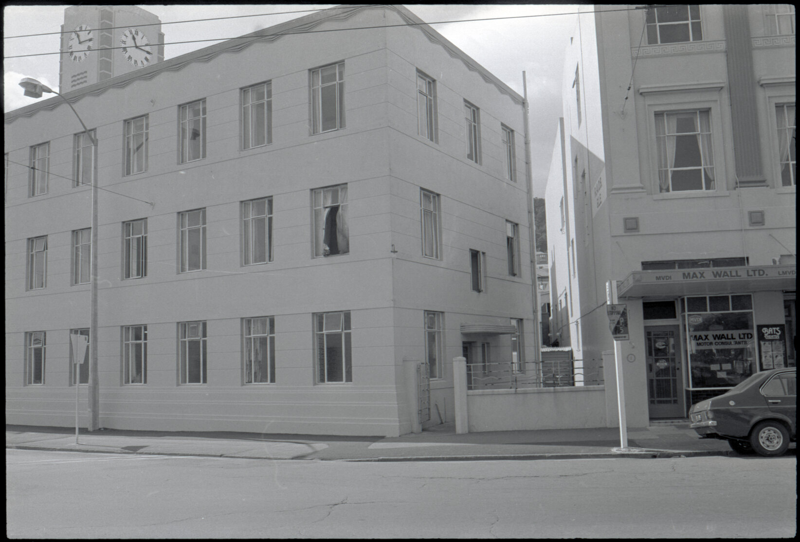 Cambridge Terrace, Kent Terrace, Courtenay Place: building facades for eyebolt placement
