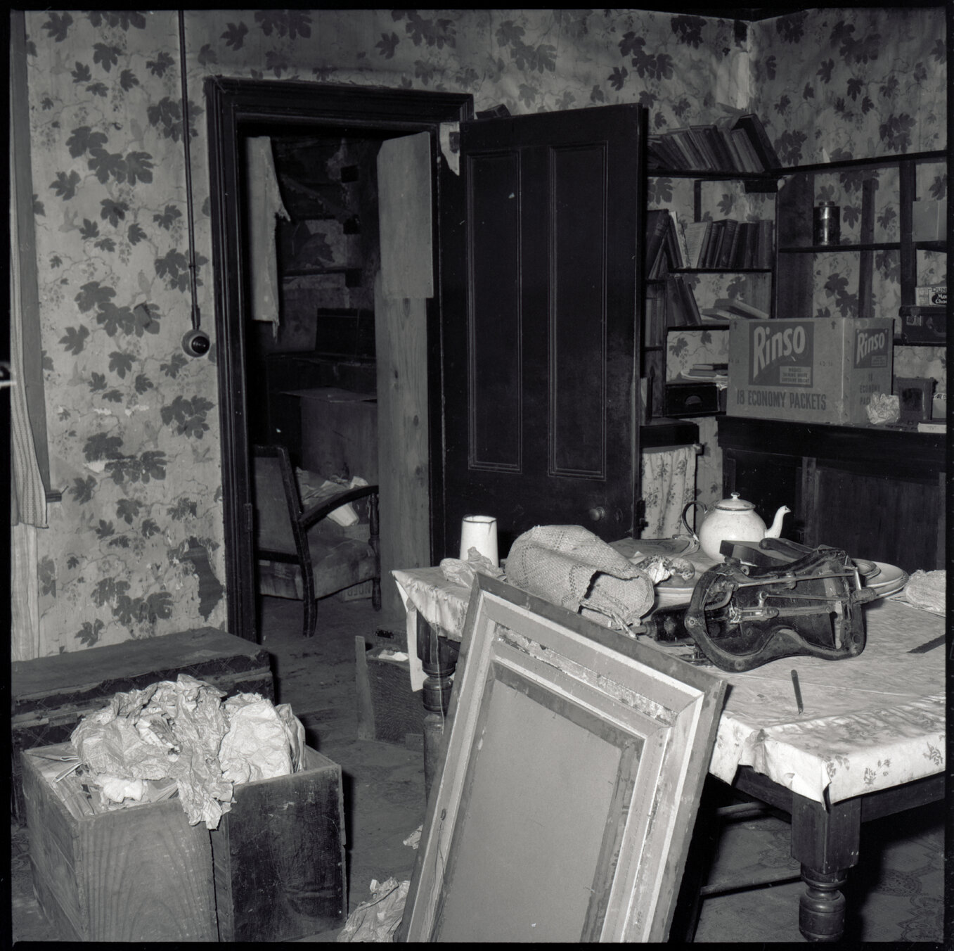 f. No 11 Evelyn Place