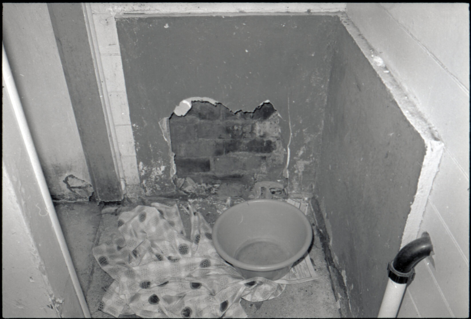 69-77 Aro Street, inside and outside