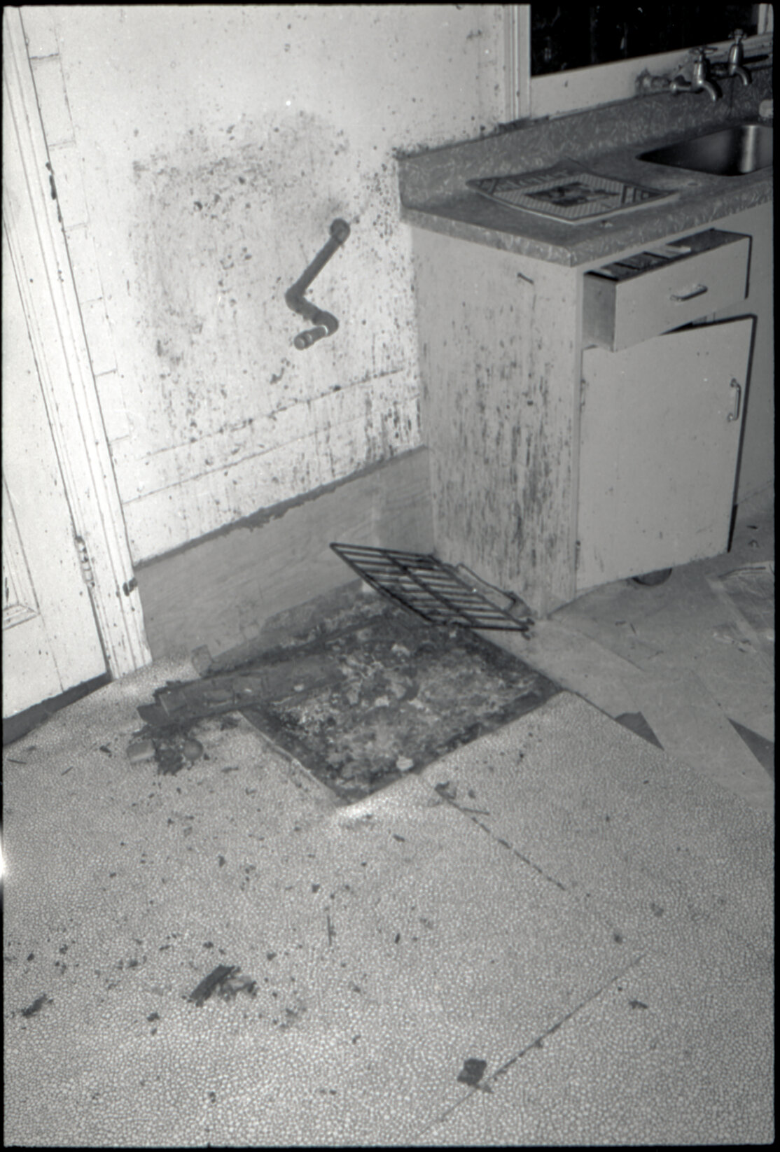 69-77 Aro Street, inside and outside