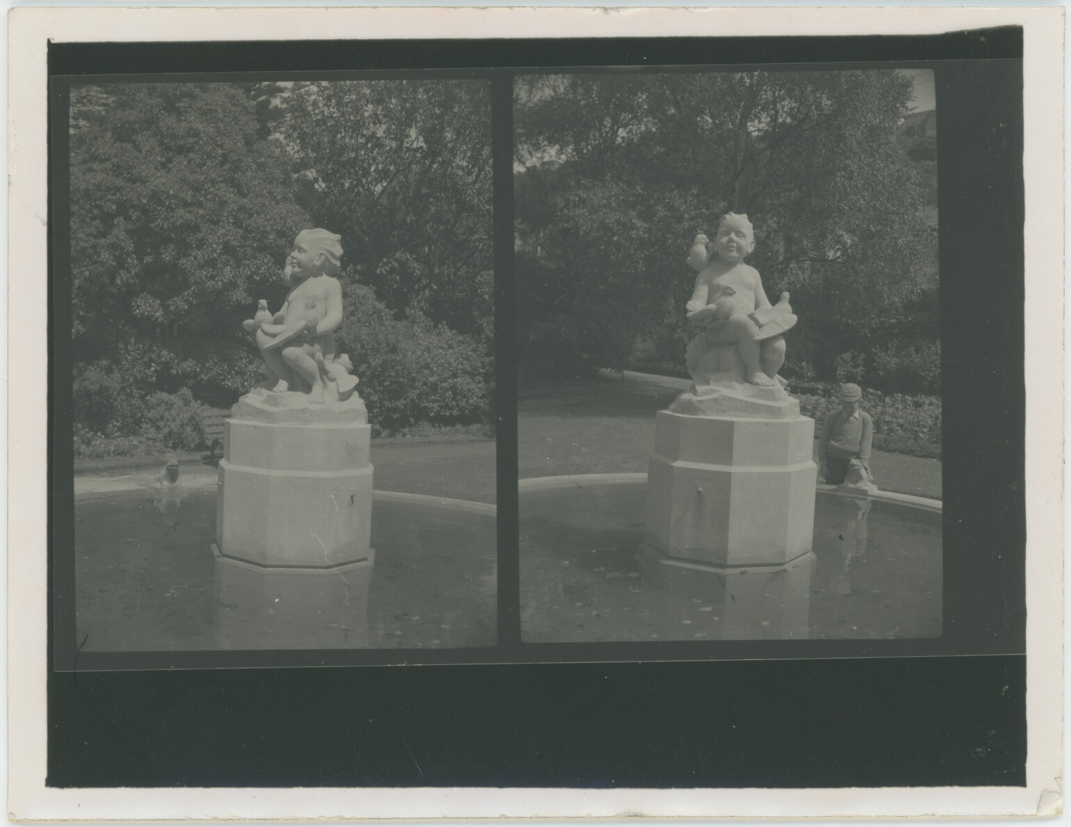 Fountain, band rotunda at Botanic Garden