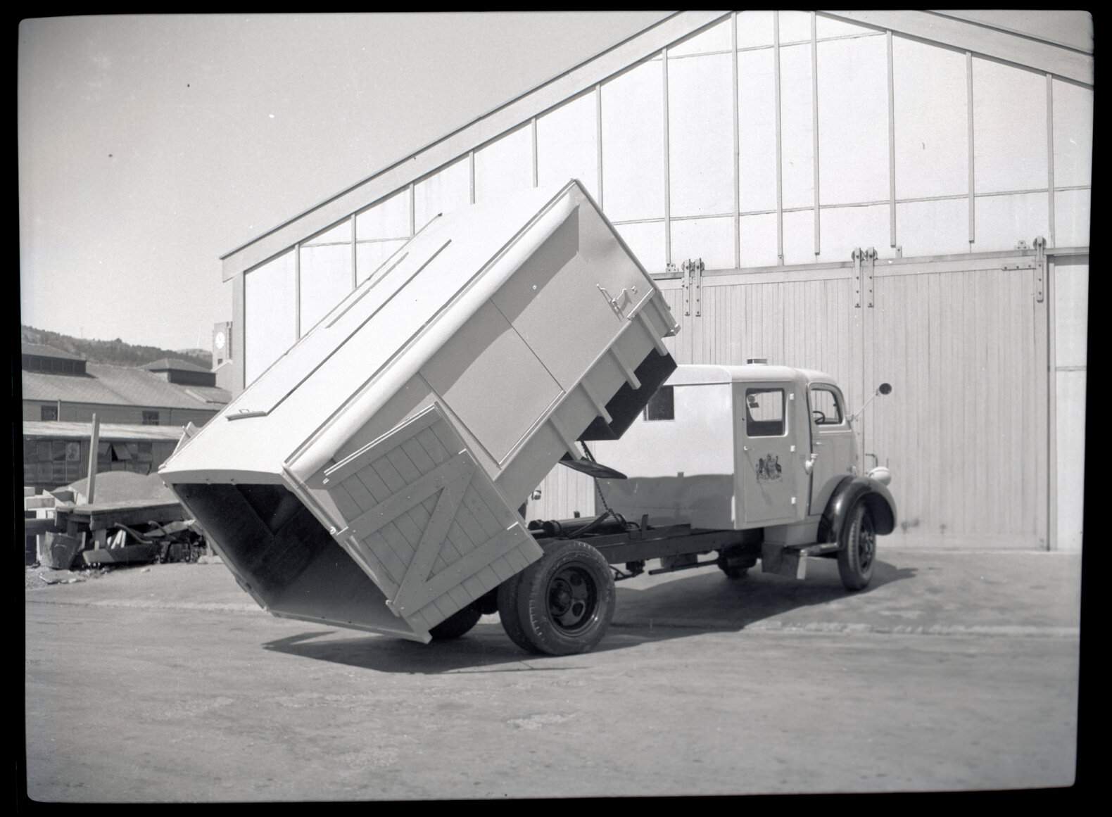 Various rubbish themed images