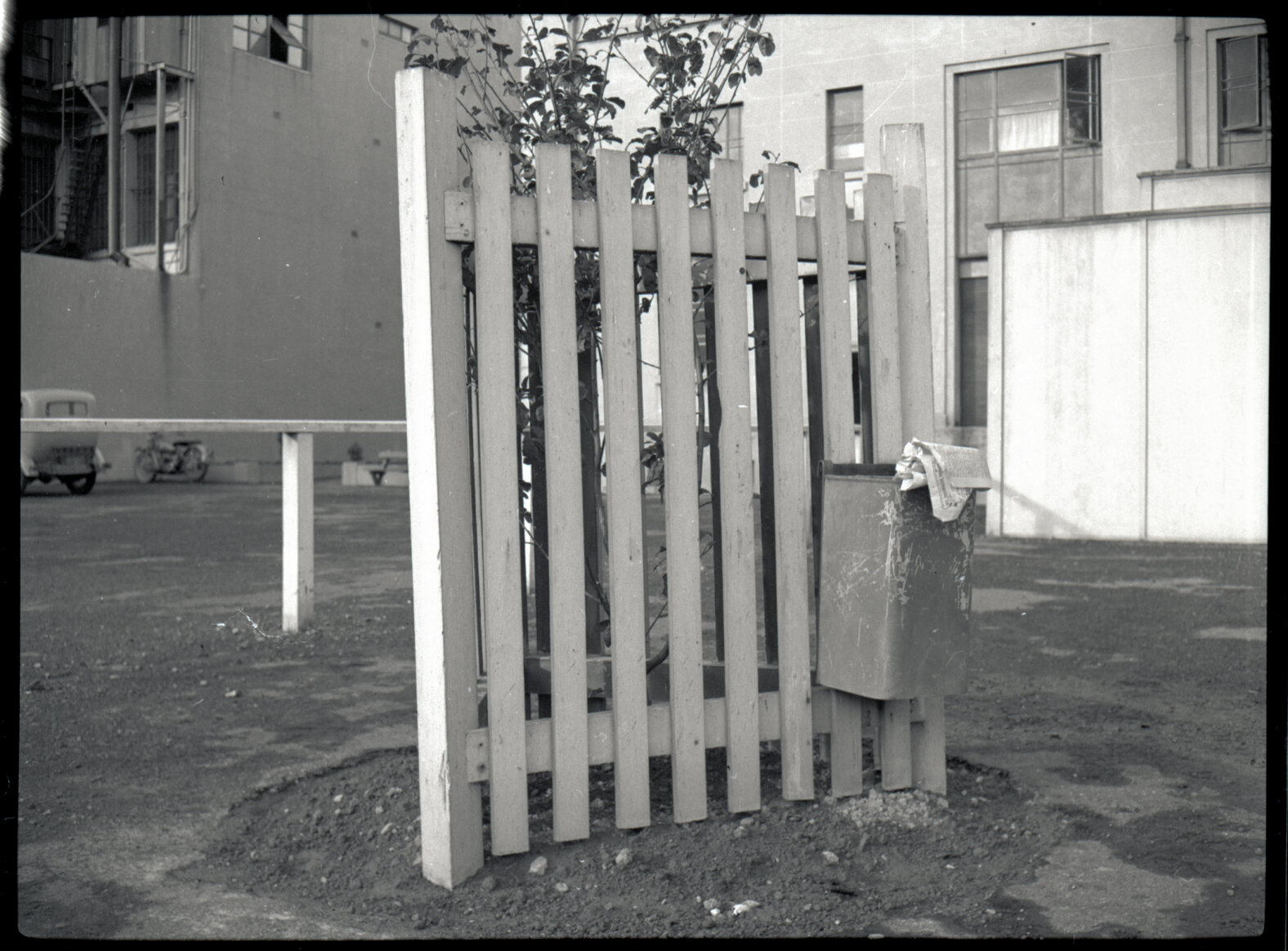 Various rubbish themed images