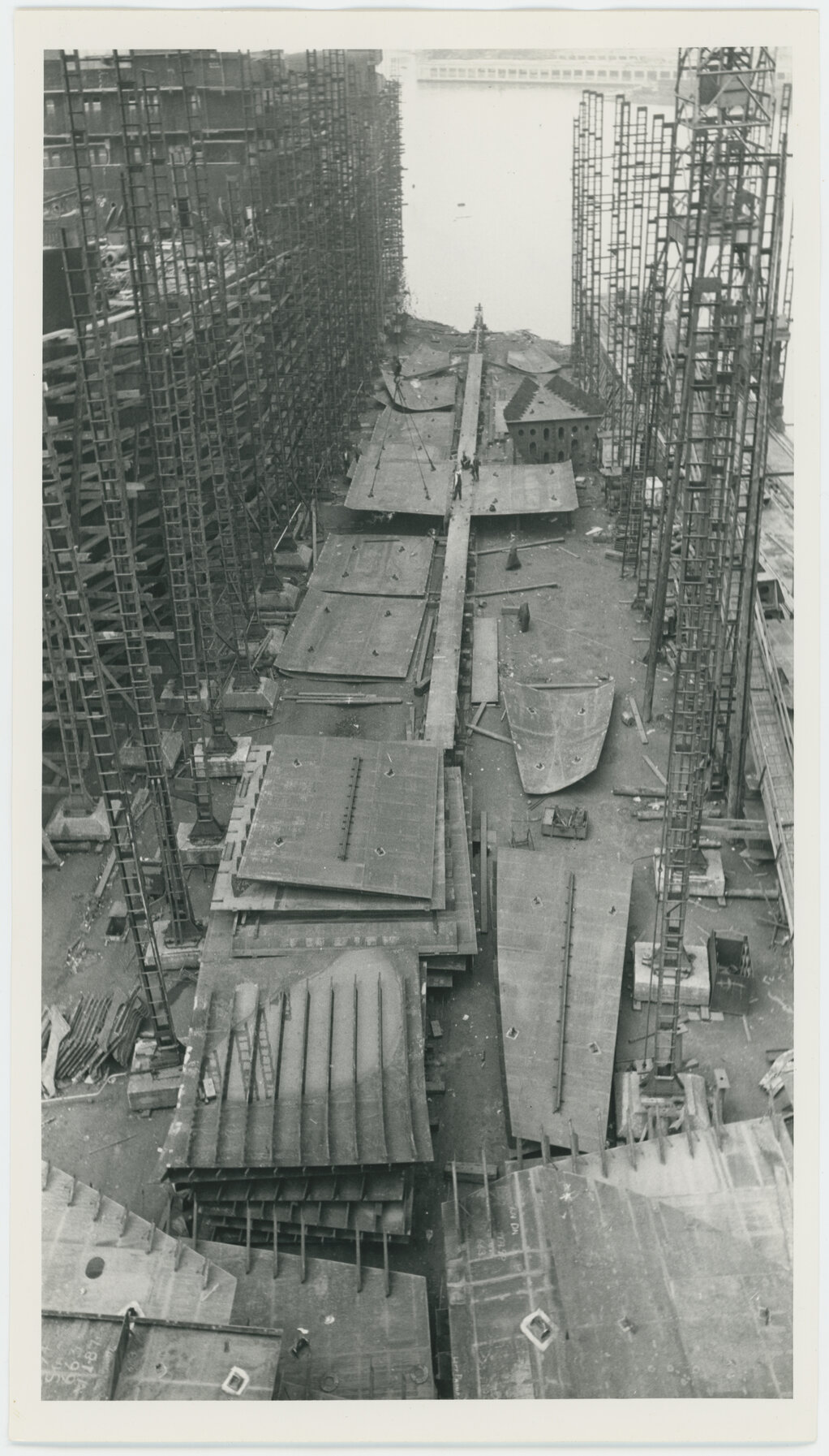 MV Risdon under construction