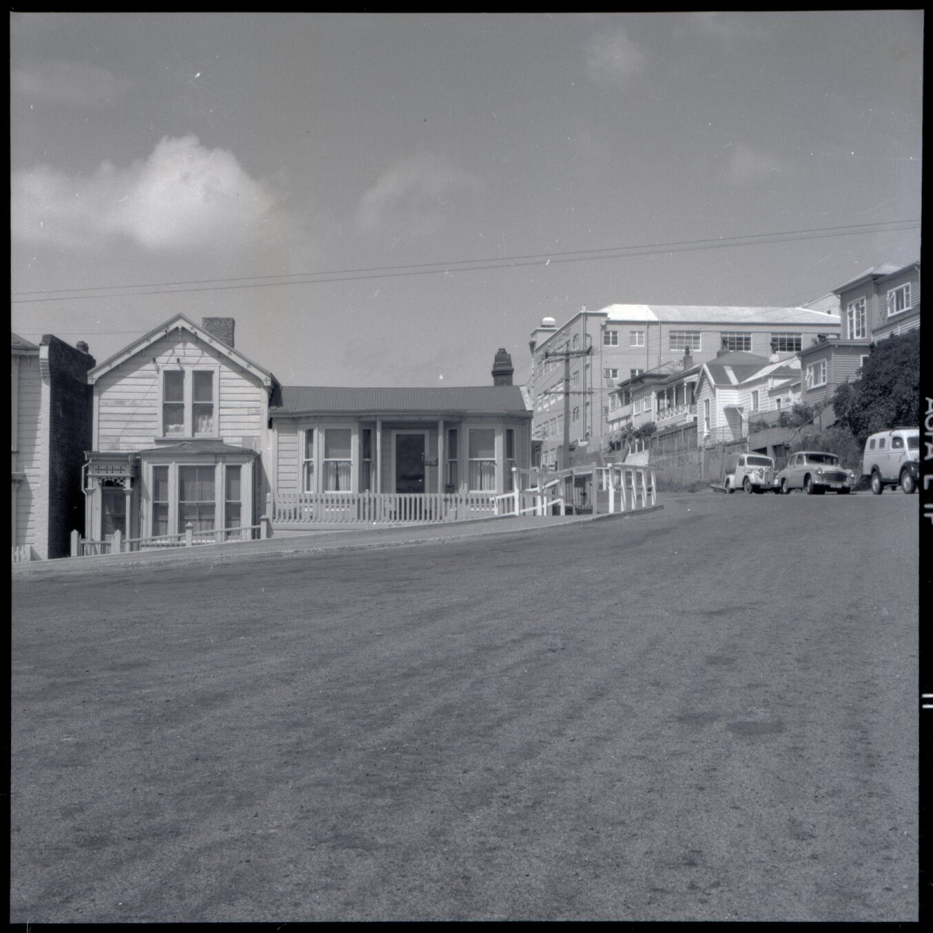 f. Streetscape, Hanson Street