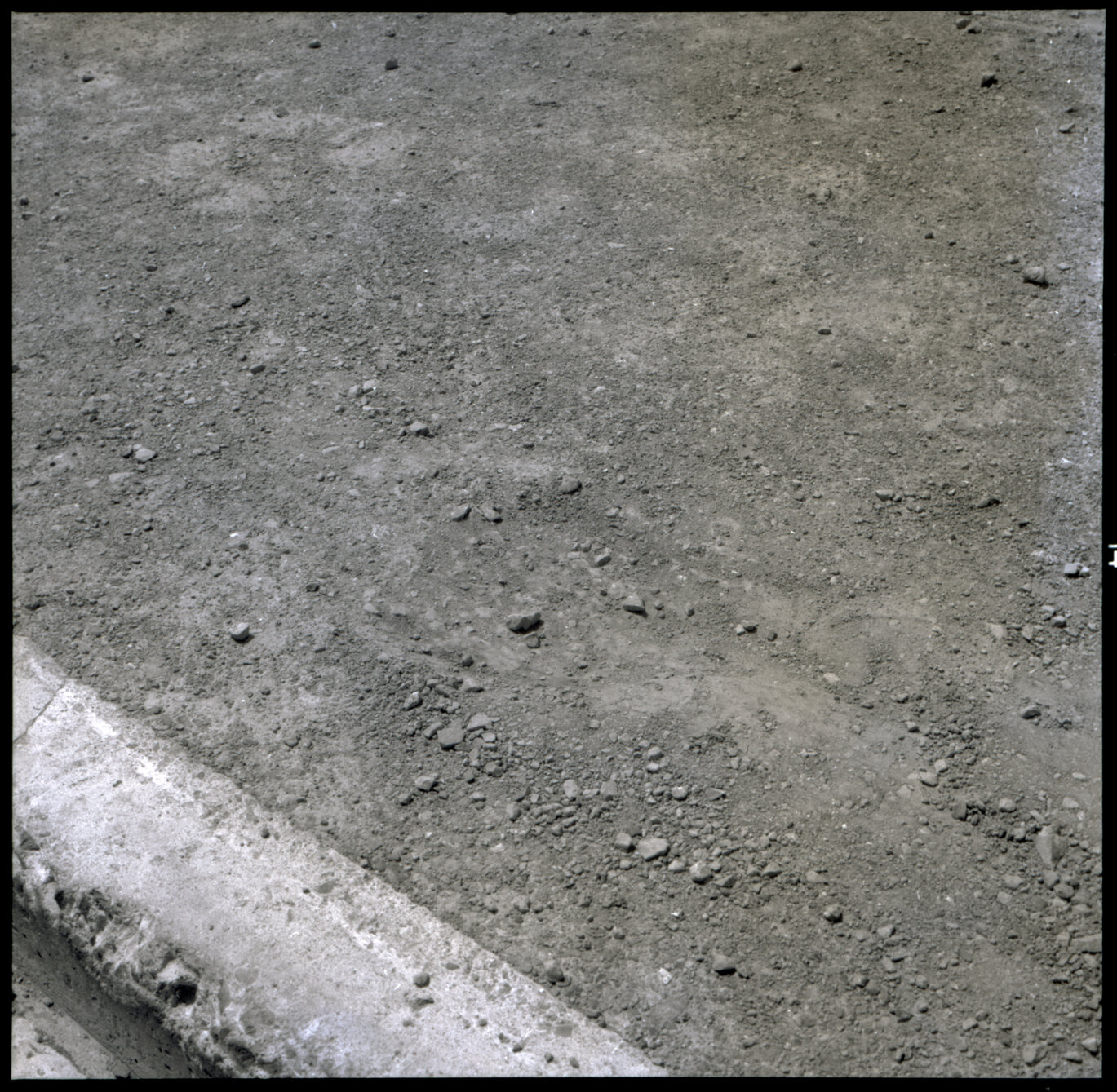 b. Streetscape, Hanson Street