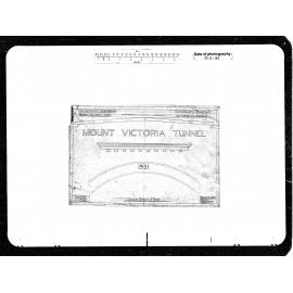 Mount Victoria Tunnel, Lettering for Portal