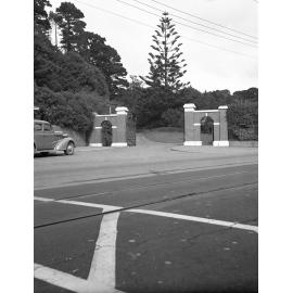 Botanic Garden gates, Tinakori Road