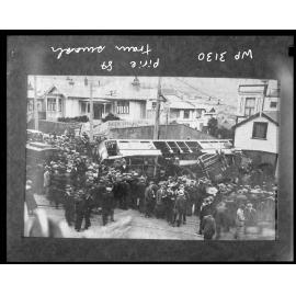 Tramcar accident, run-away tram, Pirie Street, Mount Victoria