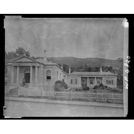 Union Bank on the corner of Boulcott Street and Willis Street