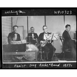 Doug Roche 'De Luxe' band