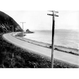 Photograph of the new alsphaltic concrete surface, Days Bay [Muratai] Road, May 1926