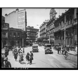 Lambton Quay, looking towards Willis Street from Featherston Street corner