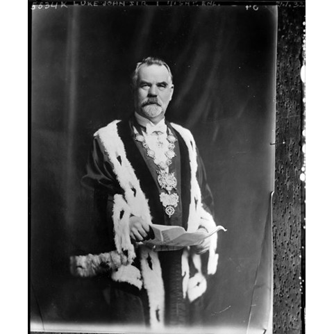 Sir John-Pearce Luke