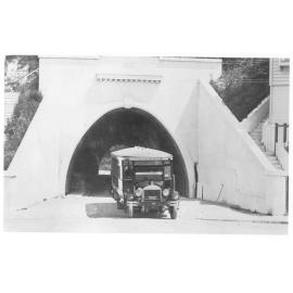 Bus coming through the Northland Tunnel