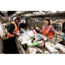 Recycling sorting plan in Toop [Troop] Road Seaview. "Full Circle"