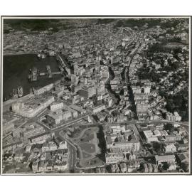 Aerial View of Wellington 1947, City, Parliament buildings to Newtown