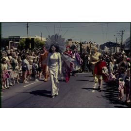 Summer City, Sun Festival, parading characters