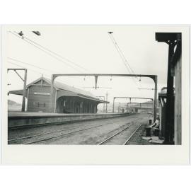 Ngauranga Railway Station, view looking south