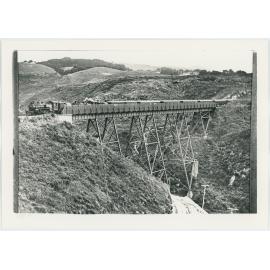 Train crossing Belmont Viaduct
