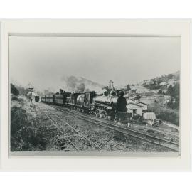 Two trains on Johnsonville Railway Line, Ngaio
