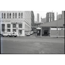 Chews Lane, Victoria Street entrance