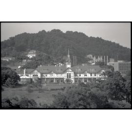 Government House, Dufferin Street