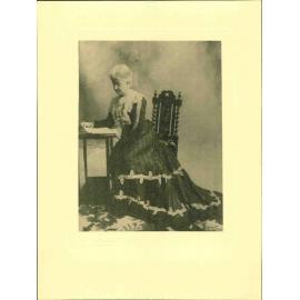 Photograph of Louis (nee Smith), wife of T W Hislop, Mayor 1905-1908