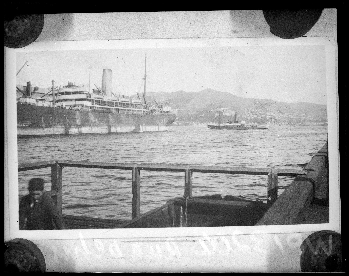 Ships, S S Ruapehu and tug Terawhiti. Wellington City Council Archives, 00138-13204.