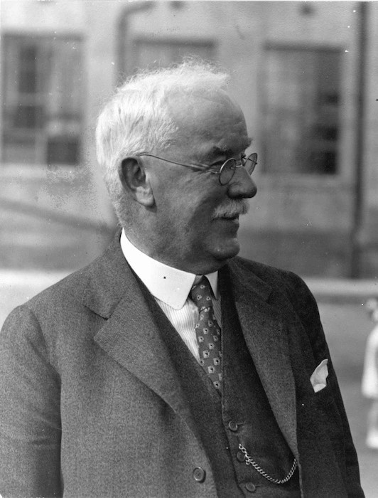 Frederick de Jersey Clere. New Zealand Free Lance : Photographic prints and negatives. Ref: PAColl-5936-06. Alexander Turnbull Library, Wellington, New Zealand. /records/22689473